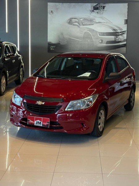 CHEVROLET ONIX HATCH JOY 1.0 8V FLEX 5P MEC. 2017/2018 JM AUTOMÓVEIS VENÂNCIO AIRES / Carros no Vale