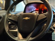 CHEVROLET ONIX HATCH JOY 1.0 8V FLEX 5P MEC. 2017/2018 JM AUTOMÓVEIS VENÂNCIO AIRES / Carros no Vale