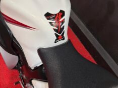 SUZUKI MOTOS GSX 1300 R HAYABUSA /2010 EXCLUSIVO VEÍCULOS SANTA CRUZ DO SUL / Carros no Vale