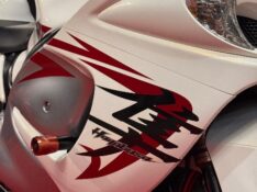 SUZUKI MOTOS GSX 1300 R HAYABUSA /2010 EXCLUSIVO VEÍCULOS SANTA CRUZ DO SUL / Carros no Vale