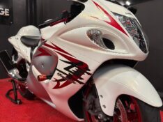 SUZUKI MOTOS GSX 1300 R HAYABUSA /2010 EXCLUSIVO VEÍCULOS SANTA CRUZ DO SUL / Carros no Vale