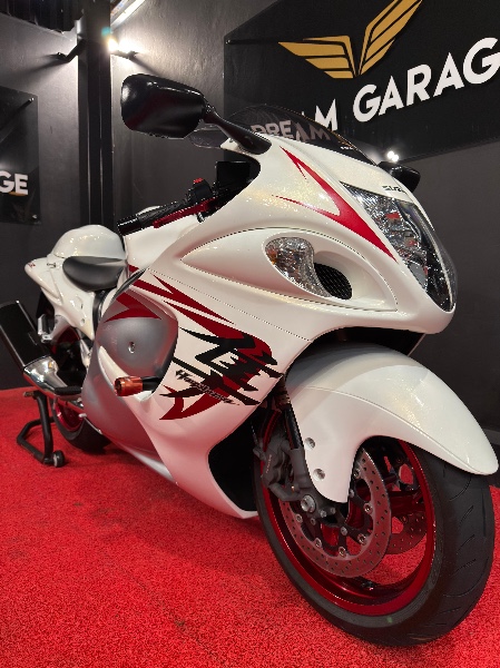 SUZUKI MOTOS GSX 1300 R HAYABUSA /2010 EXCLUSIVO VEÍCULOS SANTA CRUZ DO SUL / Carros no Vale