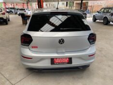 VOLKSWAGEN POLO MA 2022/2023 LAVENDA VEÍCULOS ARROIO DO MEIO / Carros no Vale