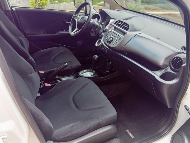 HONDA FIT 1.5 EX 2011/2012 ALTERNATIVA VEÍCULOS LAJEADO / Carros no Vale