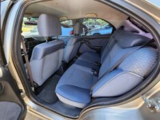 FIAT BRAVA 1.6 SX 16V 2002/2002 TS VEÍCULOS ANTA GORDA / Carros no Vale