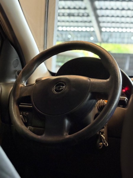 CHEVROLET CORSA HATCH MAXX 1.4 2011/2012 JM AUTOMÓVEIS VENÂNCIO AIRES / Carros no Vale