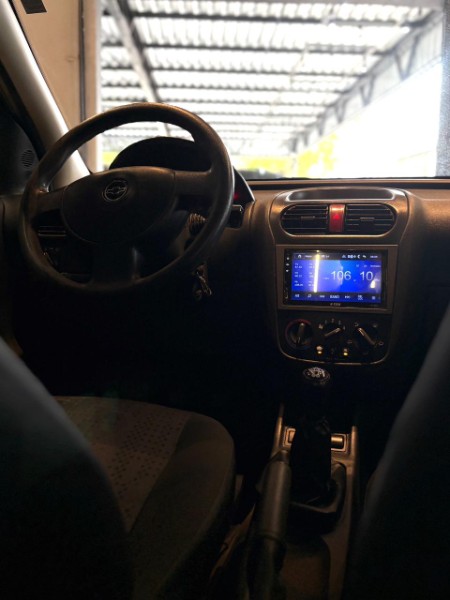 CHEVROLET CORSA HATCH MAXX 1.4 2011/2012 JM AUTOMÓVEIS VENÂNCIO AIRES / Carros no Vale