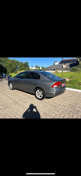 HONDA CIVIC 1.8 LXS 16V FLEX 4P MANUAL 2008/2008 ELY AUTOMÓVEIS LAJEADO / Carros no Vale