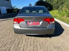 HONDA CIVIC 1.8 LXS 16V FLEX 4P MANUAL 2008/2008 ELY AUTOMÓVEIS LAJEADO / Carros no Vale