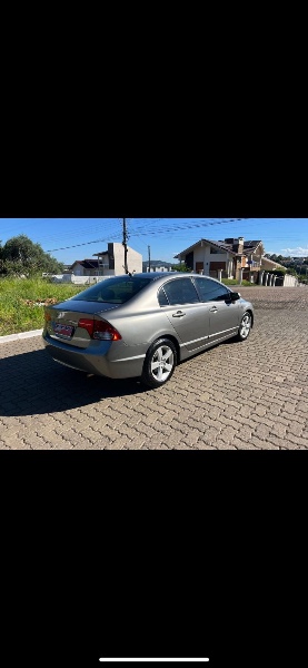HONDA CIVIC 1.8 LXS 16V FLEX 4P MANUAL 2008/2008 ELY AUTOMÓVEIS LAJEADO / Carros no Vale