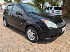 FORD FIESTA SE 1.0 8V FLEX 5P 2009/2009 COMPLETO VEÍCULOS GUAPORÉ / Carros no Vale
