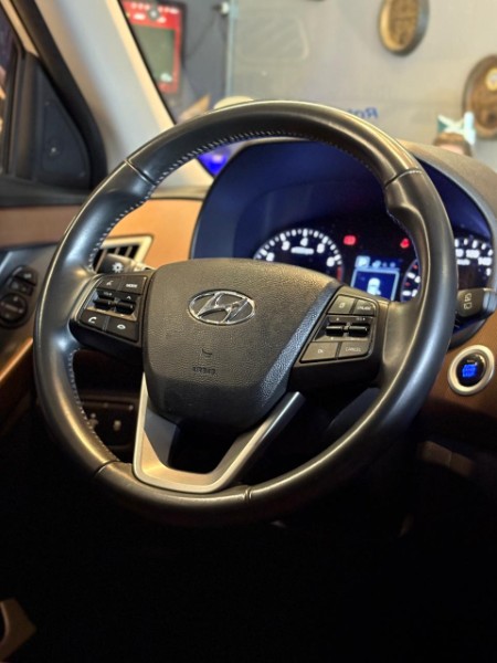 HYUNDAI CRETA 2.0 PRESTIGE 2018/2018 JM AUTOMÓVEIS VENÂNCIO AIRES / Carros no Vale