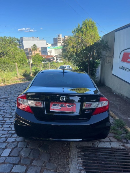 HONDA CIVIC 2.0 LXR 16V FLEX 4P AUTOMÁTICO 2014/2014 ELY AUTOMÓVEIS LAJEADO / Carros no Vale