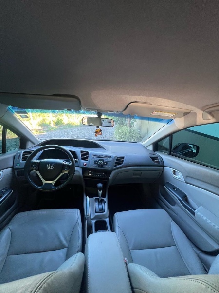 HONDA CIVIC 2.0 LXR 16V FLEX 4P AUTOMÁTICO 2014/2014 ELY AUTOMÓVEIS LAJEADO / Carros no Vale