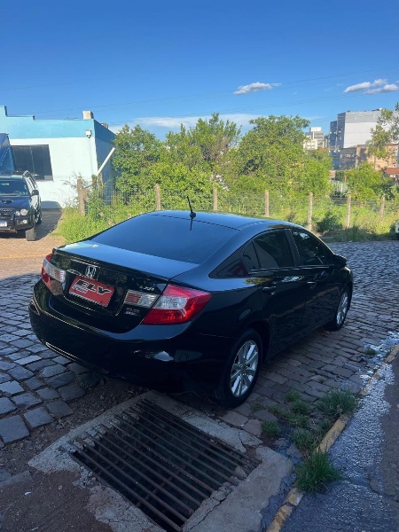 HONDA CIVIC 2.0 LXR 16V FLEX 4P AUTOMÁTICO 2014/2014 ELY AUTOMÓVEIS LAJEADO / Carros no Vale