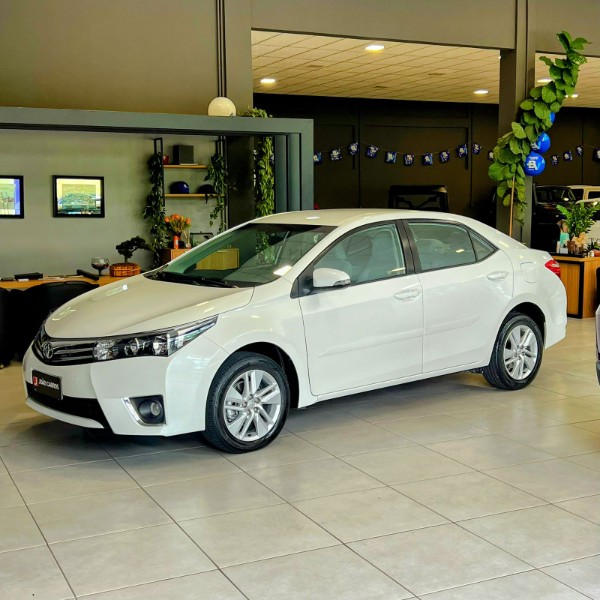 TOYOTA COROLLA 1.8 GLI 16V 2017/2017 JOÃO CARROS MULTIMARCAS GUAPORÉ / Carros no Vale TOYOTA COROLLA 1.8 GLI 16V 2017/2017 JOÃO CARROS MULTIMARCAS GUAPORÉ / Carros no Vale