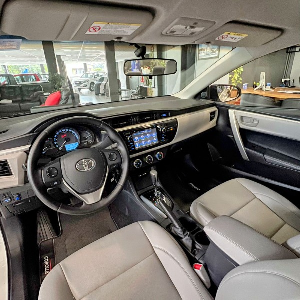 TOYOTA COROLLA 1.8 GLI 16V 2017/2017 JOÃO CARROS MULTIMARCAS GUAPORÉ / Carros no Vale TOYOTA COROLLA 1.8 GLI 16V 2017/2017 JOÃO CARROS MULTIMARCAS GUAPORÉ / Carros no Vale