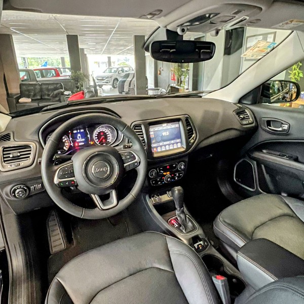 JEEP COMPASS LONGITUDE 2.0 4X2 16V 2018/2018 JOÃO CARROS MULTIMARCAS GUAPORÉ / Carros no Vale JEEP COMPASS LONGITUDE 2.0 4X2 16V 2018/2018 JOÃO CARROS MULTIMARCAS GUAPORÉ / Carros no Vale
