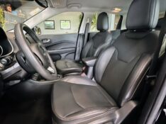 JEEP COMPASS LONGITUDE 2.0 4X2 16V 2018/2018 JOÃO CARROS MULTIMARCAS GUAPORÉ / Carros no Vale