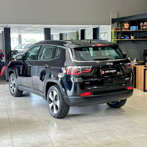 JEEP COMPASS LONGITUDE 2.0 4X2 16V 2018/2018 JOÃO CARROS MULTIMARCAS GUAPORÉ / Carros no Vale JEEP COMPASS LONGITUDE 2.0 4X2 16V 2018/2018 JOÃO CARROS MULTIMARCAS GUAPORÉ / Carros no Vale