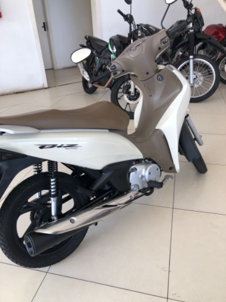 HONDA MOTOS BIZ 125 2021/2021 JASER MOTOS LAJEADO / Carros no Vale HONDA MOTOS BIZ 125 2021/2021 JASER MOTOS LAJEADO / Carros no Vale