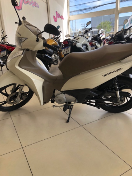 HONDA MOTOS BIZ 125 2021/2021 JASER MOTOS LAJEADO / Carros no Vale HONDA MOTOS BIZ 125 2021/2021 JASER MOTOS LAJEADO / Carros no Vale