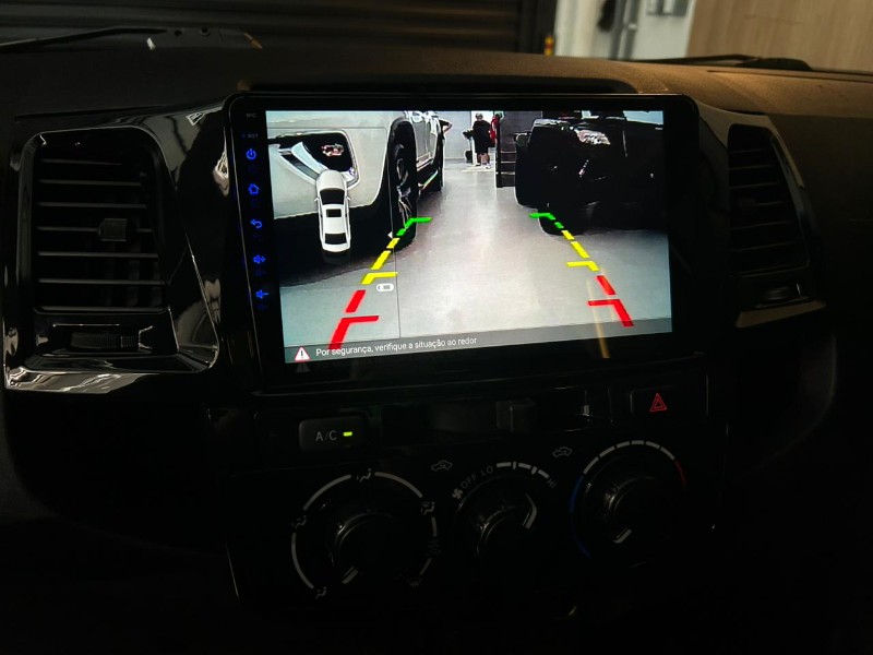 TOYOTA HILUX CD SR 4X4 /2015 IDEAL VEÍCULOS LAJEADO / Carros no Vale