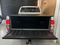 TOYOTA HILUX CD SR 4X4 /2015 IDEAL VEÍCULOS LAJEADO / Carros no Vale