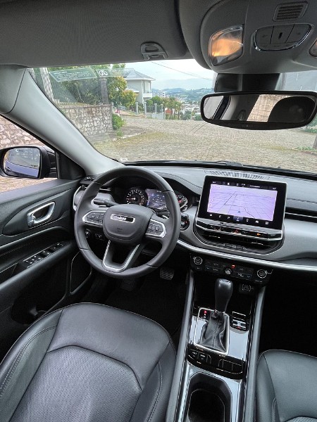 JEEP COMPASS 1.3 T270 TURBO FLEX LONGITUDE AT6 2022/2022 BOSCO AUTOMÓVEIS GUAPORÉ / Carros no Vale JEEP COMPASS 1.3 T270 TURBO FLEX LONGITUDE AT6 2022/2022 BOSCO AUTOMÓVEIS GUAPORÉ / Carros no Vale