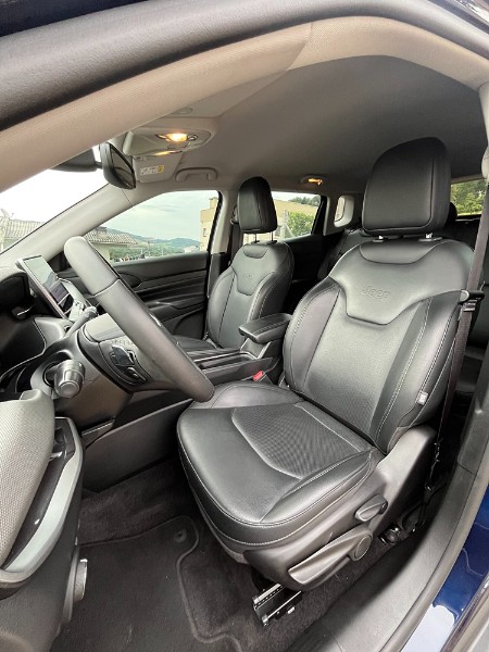 JEEP COMPASS 1.3 T270 TURBO FLEX LONGITUDE AT6 2022/2022 BOSCO AUTOMÓVEIS GUAPORÉ / Carros no Vale JEEP COMPASS 1.3 T270 TURBO FLEX LONGITUDE AT6 2022/2022 BOSCO AUTOMÓVEIS GUAPORÉ / Carros no Vale