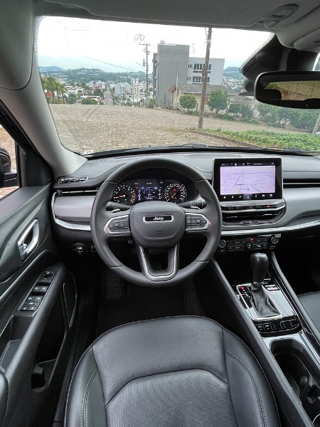 JEEP COMPASS 1.3 T270 TURBO FLEX LONGITUDE AT6 2022/2022 BOSCO AUTOMÓVEIS GUAPORÉ / Carros no Vale JEEP COMPASS 1.3 T270 TURBO FLEX LONGITUDE AT6 2022/2022 BOSCO AUTOMÓVEIS GUAPORÉ / Carros no Vale