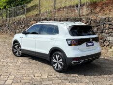 VOLKSWAGEN T-CROSS 1.4 HIGHLINE TSI 16V FLEX 4P AUTOMÁTICO 2021/2021 BOSCO AUTOMÓVEIS GUAPORÉ / Carros no Vale