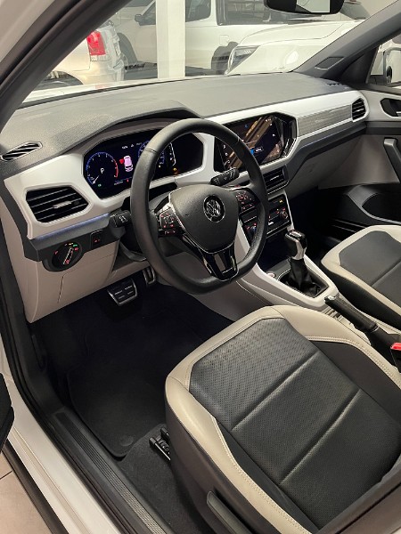 VOLKSWAGEN T-CROSS 1.4 HIGHLINE TSI 16V FLEX 4P AUTOMÁTICO 2021/2021 BOSCO AUTOMÓVEIS GUAPORÉ / Carros no Vale VOLKSWAGEN T-CROSS 1.4 HIGHLINE TSI 16V FLEX 4P AUTOMÁTICO 2021/2021 BOSCO AUTOMÓVEIS GUAPORÉ / Carros no Vale