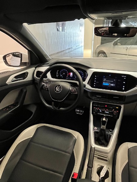 VOLKSWAGEN T-CROSS 1.4 HIGHLINE TSI 16V FLEX 4P AUTOMÁTICO 2021/2021 BOSCO AUTOMÓVEIS GUAPORÉ / Carros no Vale VOLKSWAGEN T-CROSS 1.4 HIGHLINE TSI 16V FLEX 4P AUTOMÁTICO 2021/2021 BOSCO AUTOMÓVEIS GUAPORÉ / Carros no Vale