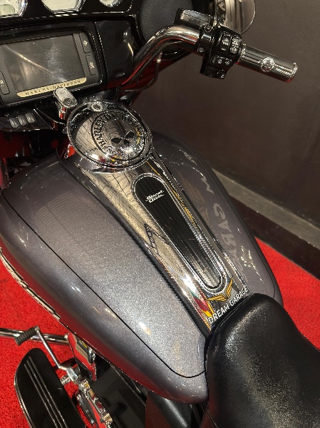 HARLEY DAVIDSON STREET GLIDE /2015 EXCLUSIVO VEÍCULOS SANTA CRUZ DO SUL / Carros no Vale HARLEY DAVIDSON STREET GLIDE /2015 EXCLUSIVO VEÍCULOS SANTA CRUZ DO SUL / Carros no Vale