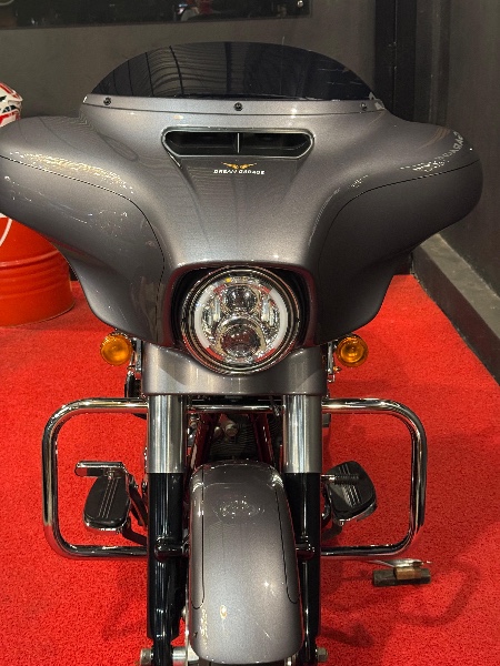 HARLEY DAVIDSON STREET GLIDE /2015 EXCLUSIVO VEÍCULOS SANTA CRUZ DO SUL / Carros no Vale HARLEY DAVIDSON STREET GLIDE /2015 EXCLUSIVO VEÍCULOS SANTA CRUZ DO SUL / Carros no Vale