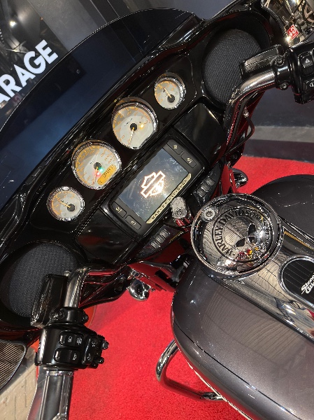 HARLEY DAVIDSON STREET GLIDE /2015 EXCLUSIVO VEÍCULOS SANTA CRUZ DO SUL / Carros no Vale HARLEY DAVIDSON STREET GLIDE /2015 EXCLUSIVO VEÍCULOS SANTA CRUZ DO SUL / Carros no Vale