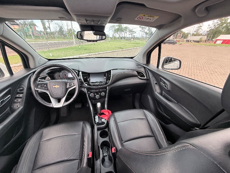 CHEVROLET TRACKER 1.4 16V TURBO FLEX LTZ AUTOMÁTICO 2017/2017 ELY AUTOMÓVEIS LAJEADO / Carros no Vale CHEVROLET TRACKER 1.4 16V TURBO FLEX LTZ AUTOMÁTICO 2017/2017 ELY AUTOMÓVEIS LAJEADO / Carros no Vale