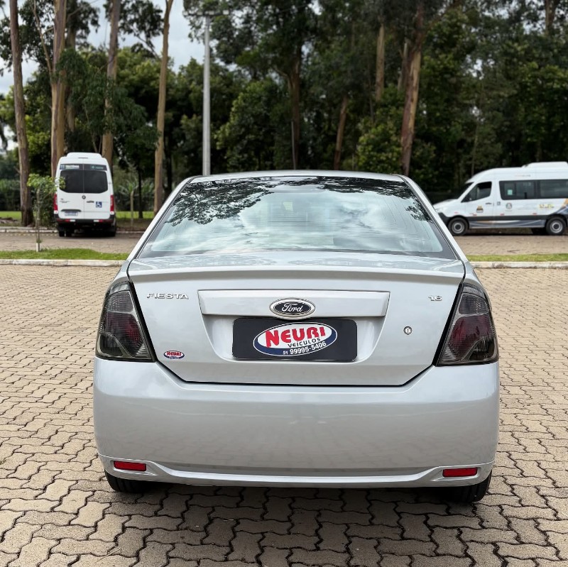 FORD FIESTA 1.6 8V 2014 2014/2014 NEURI VEÍCULOS LAJEADO / Carros no Vale
