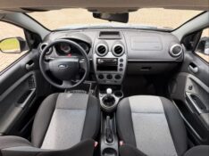 FORD FIESTA 1.6 8V 2014 2014/2014 NEURI VEÍCULOS LAJEADO / Carros no Vale