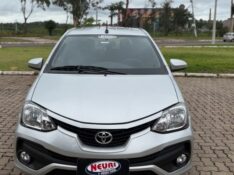 TOYOTA ETIOS 1.5 XS 16V FLEX 4P MANUAL 2017/2018 NEURI VEÍCULOS LAJEADO / Carros no Vale