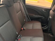 TOYOTA ETIOS 1.5 XS 16V FLEX 4P MANUAL 2017/2018 NEURI VEÍCULOS LAJEADO / Carros no Vale