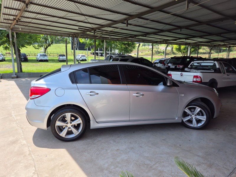 CHEVROLET CRUZE HB SPORT LT 1.8 16V FLEXP. 5P AUT 2015/2015 PREMIUM AUTOMÓVEIS ARROIO DO MEIO / Carros no Vale