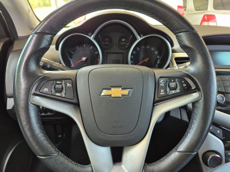 CHEVROLET CRUZE HB SPORT LT 1.8 16V FLEXP. 5P AUT 2015/2015 PREMIUM AUTOMÓVEIS ARROIO DO MEIO / Carros no Vale