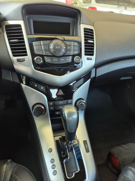 CHEVROLET CRUZE HB SPORT LT 1.8 16V FLEXP. 5P AUT 2015/2015 PREMIUM AUTOMÓVEIS ARROIO DO MEIO / Carros no Vale