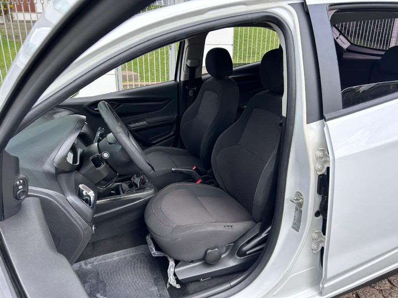 CHEVROLET ONIX HATCH LTZ 1.4 8V FLEXPOWER 5P MEC. 2015/2015 LS MULTIMARCAS VENÂNCIO AIRES / Carros no Vale