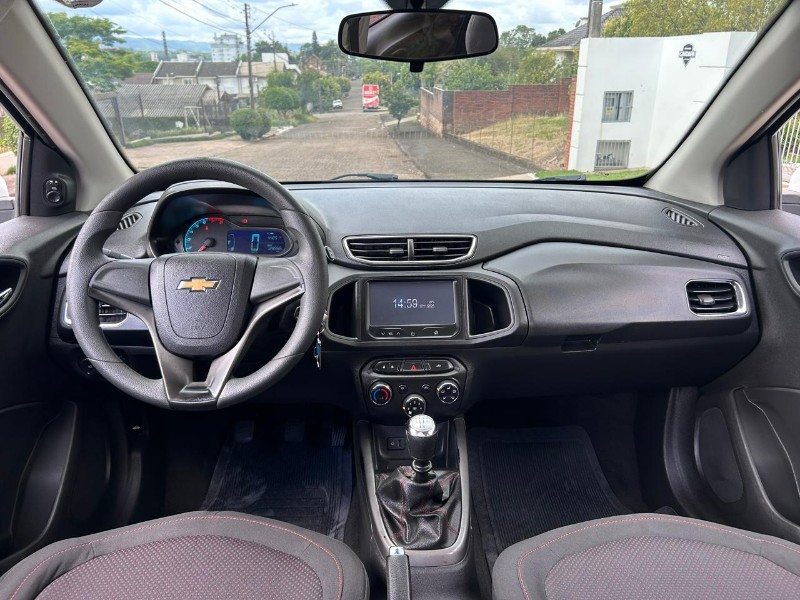 CHEVROLET ONIX HATCH LTZ 1.4 8V FLEXPOWER 5P MEC. 2015/2015 LS MULTIMARCAS VENÂNCIO AIRES / Carros no Vale