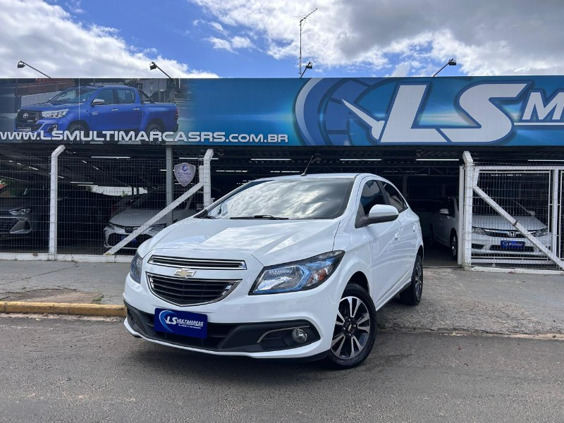CHEVROLET ONIX HATCH LTZ 1.4 8V FLEXPOWER 5P MEC. 2015/2015 LS MULTIMARCAS VENÂNCIO AIRES / Carros no Vale