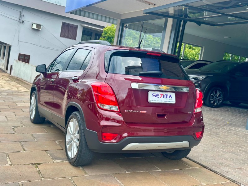 CHEVROLET TRACKER LTZ 1.4 TURBO 2017/2017 SÉTIMA VEÍCULOS GUAPORÉ / Carros no Vale CHEVROLET TRACKER LTZ 1.4 TURBO 2017/2017 SÉTIMA VEÍCULOS GUAPORÉ / Carros no Vale