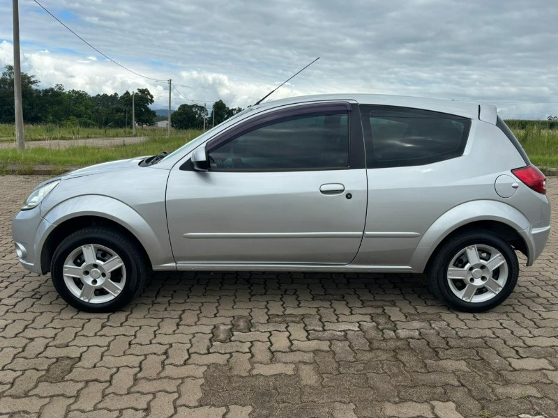 FORD KA 1.0 /2011 RT 811 VEÍCULOS ARROIO DO MEIO / Carros no Vale